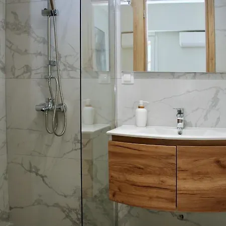 Stunning 2 Bedroom Near Acropolis Διαμέρισμα *