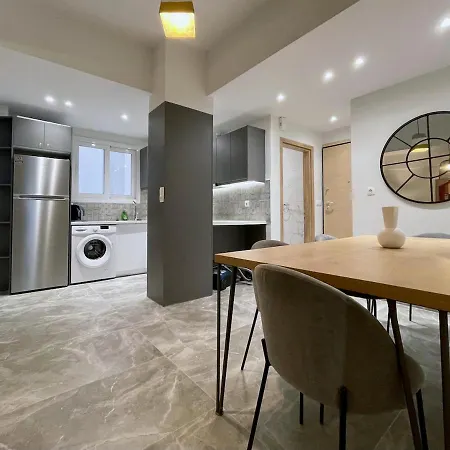 Stunning 2 Bedroom Near Acropolis Αθήνα